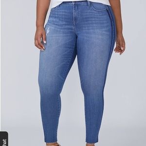 Power Pockets Super Stretch Skinny Ankle Jean